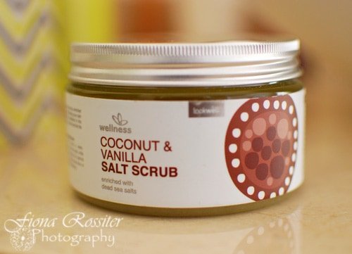 Coconut-&-Vanilla-Scrub