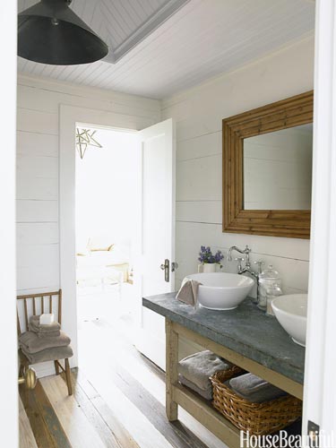 Rustic Bathroom2