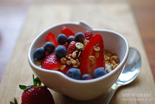Muesli-Berries-Yougurt