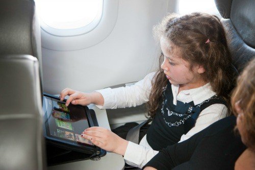 How to keep Children Entertained While Travelling